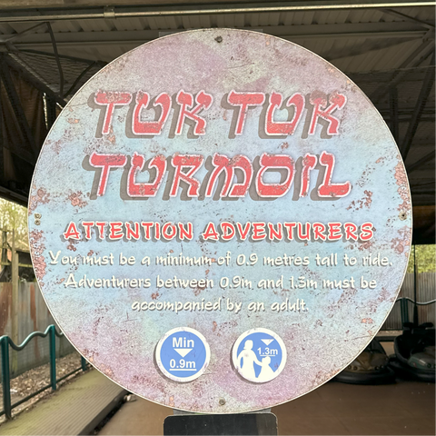Tuk-Tuk Turmoil Roundel